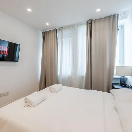 Duomo Area Luxury Design & Netflix Mood Apartman *