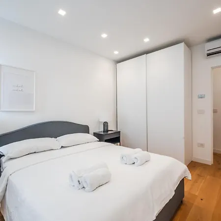 דירה Duomo Area Luxury Design & Netflix Mood מילאנו